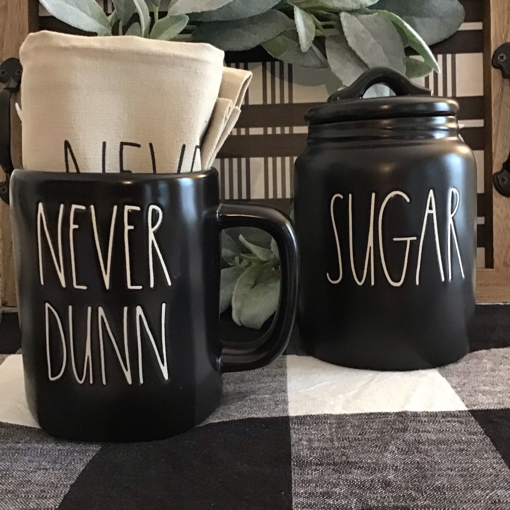 NWT🖤Rae Dunn Farmhouse Black “SUGAR” Canister - Picture 9 of 9